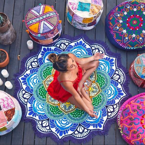 Round beach towels bulk order sample for promotional distributor travel retail